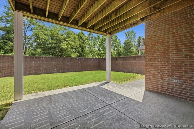 3119 Arbor Ridge Lane, New Albany, IN 47150