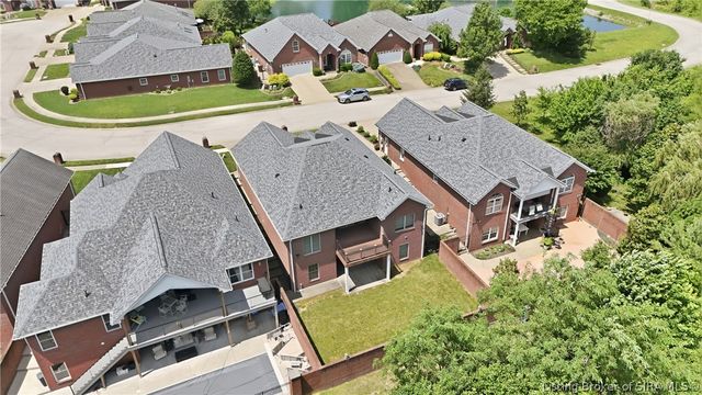 3119 Arbor Ridge Lane, New Albany, IN 47150