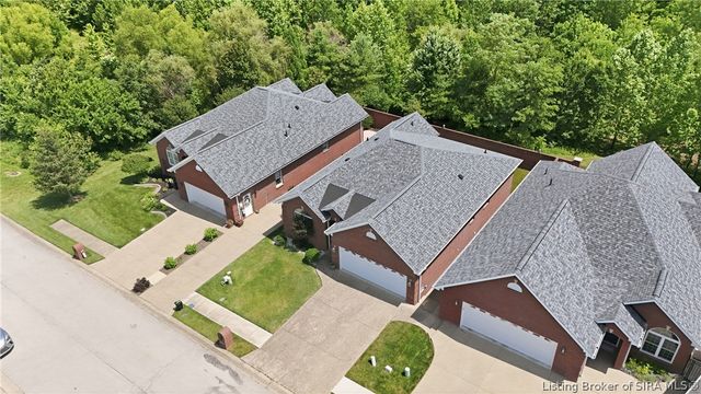 3119 Arbor Ridge Lane, New Albany, IN 47150