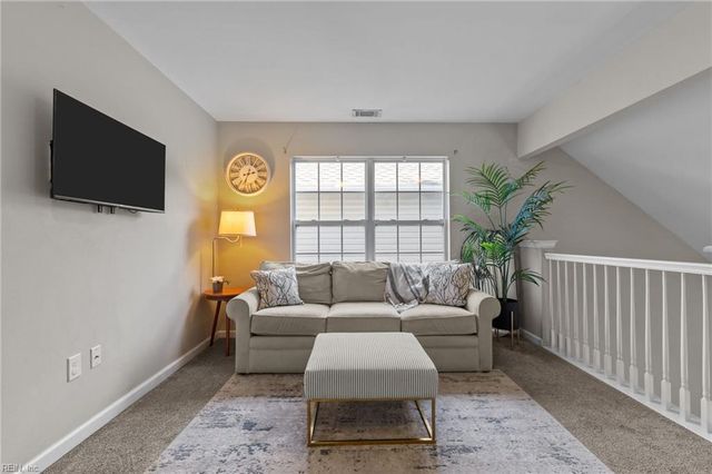 4026 River Breeze CIR, Chesapeake, VA 23321