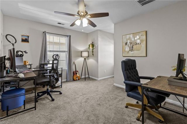 4026 River Breeze CIR, Chesapeake, VA 23321