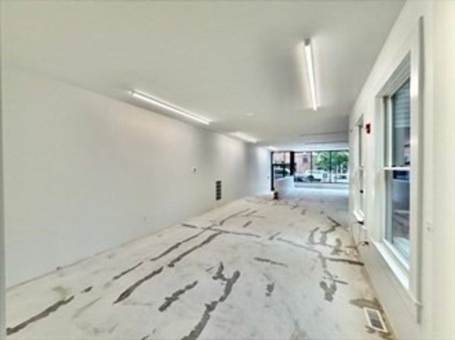 318 Somerville, Somerville, MA 02143
