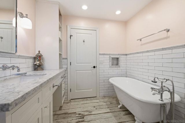 11248 Calle Oro Verde, Valley Center, CA 92082