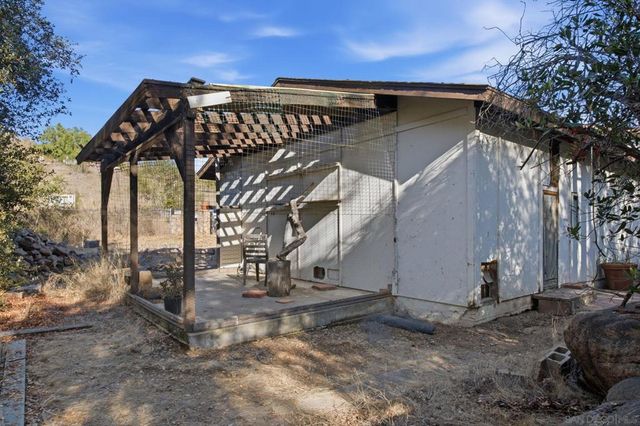 11248 Calle Oro Verde, Valley Center, CA 92082
