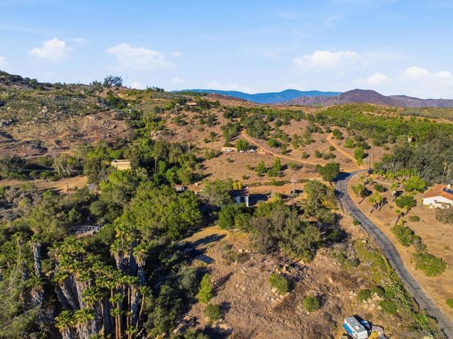 11248 Calle Oro Verde, Valley Center, CA 92082