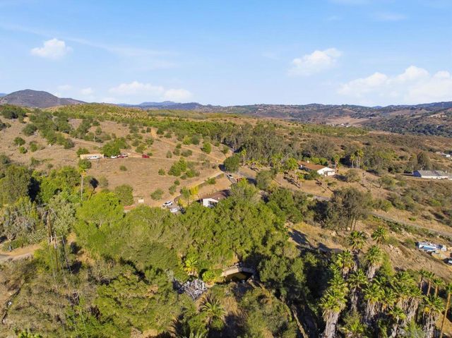11248 Calle Oro Verde, Valley Center, CA 92082