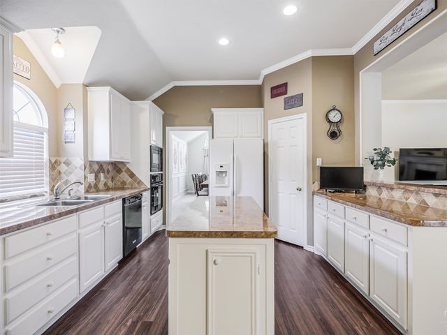 5610 Mckinley Lane, Richardson, TX 75082