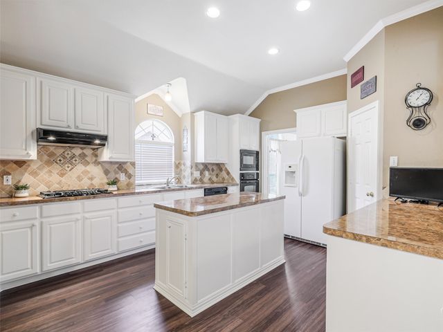 5610 Mckinley Lane, Richardson, TX 75082