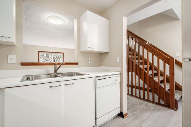 175 Macenroe Drive, 32F, Blacklick, OH 43004