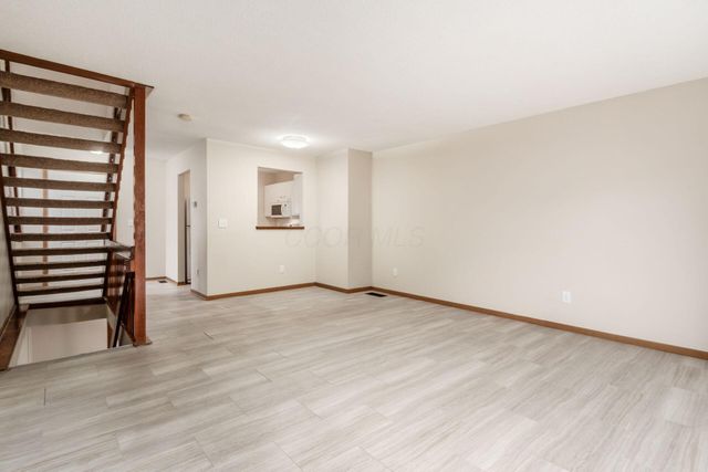 175 Macenroe Drive, 32F, Blacklick, OH 43004