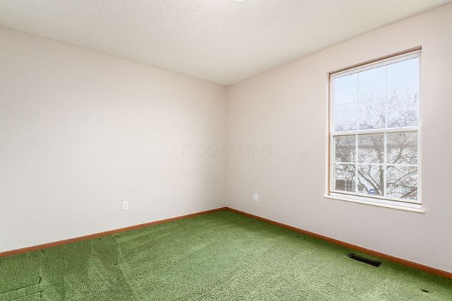 175 Macenroe Drive, 32F, Blacklick, OH 43004