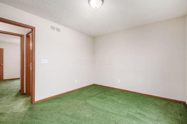 175 Macenroe Drive, 32F, Blacklick, OH 43004