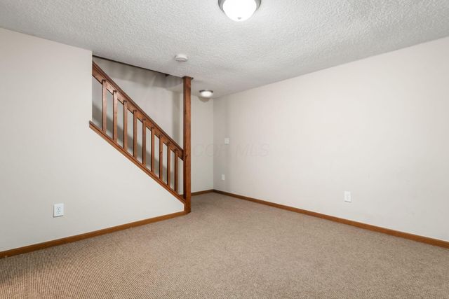 175 Macenroe Drive, 32F, Blacklick, OH 43004