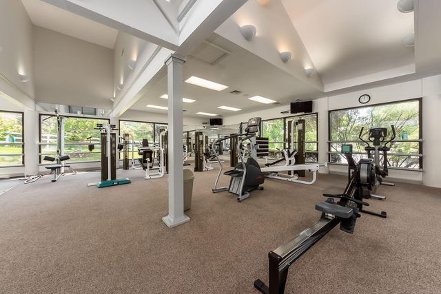 175 Macenroe Drive, 32F, Blacklick, OH 43004