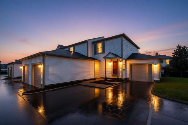 175 Macenroe Drive, 32F, Blacklick, OH 43004