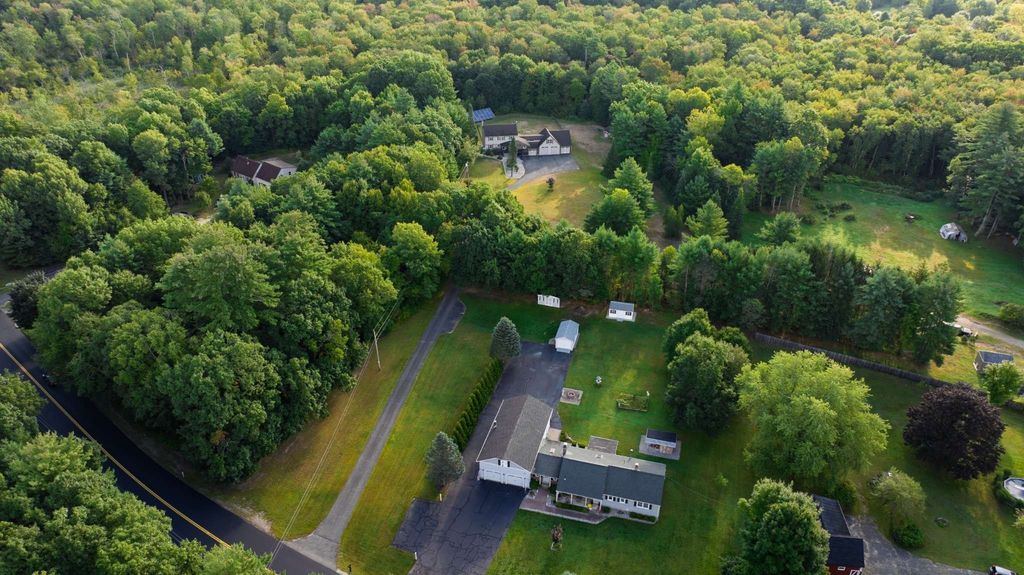 307 Chicopee St, Granby, MA 01033