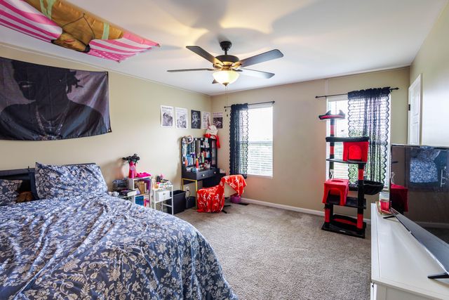 1899 Farmhouse Way, Florence, KY 41042