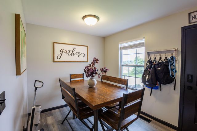 1899 Farmhouse Way, Florence, KY 41042