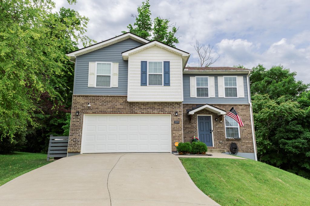 1899 Farmhouse Way, Florence, KY 41042