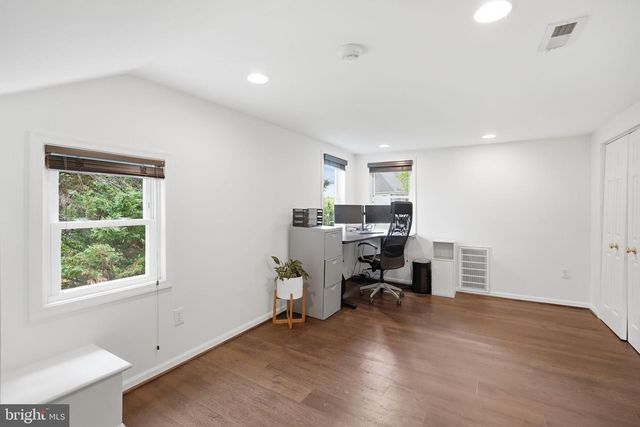 1811 EDNOR RD, Silver Spring, MD 20905
