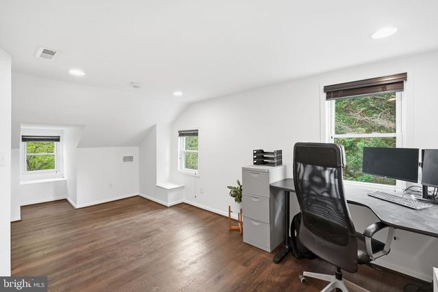 1811 EDNOR RD, Silver Spring, MD 20905