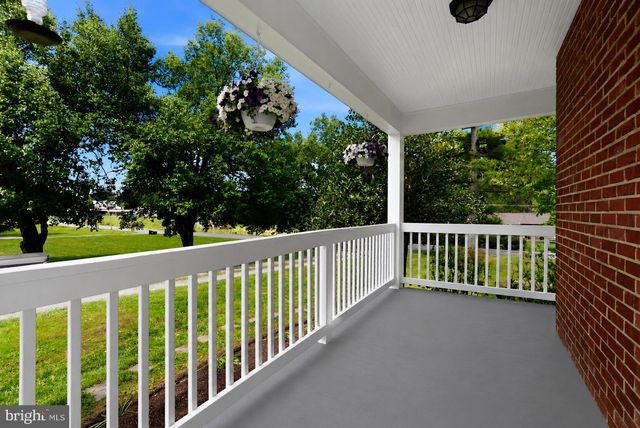 1811 EDNOR RD, Silver Spring, MD 20905