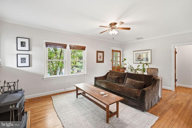 1811 EDNOR RD, Silver Spring, MD 20905