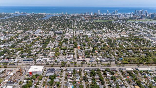 2106 Plunkett Ct, Hollywood, FL 33020