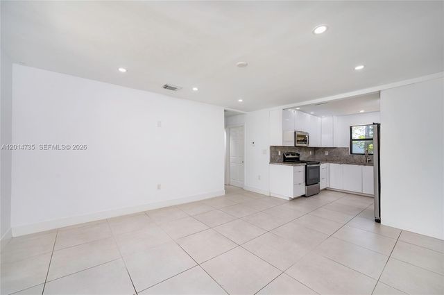 2106 Plunkett Ct, Hollywood, FL 33020