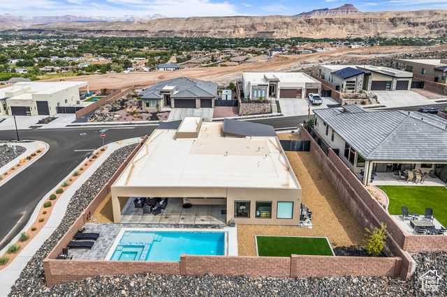 662 S 1800 W, Hurricane, UT 84737