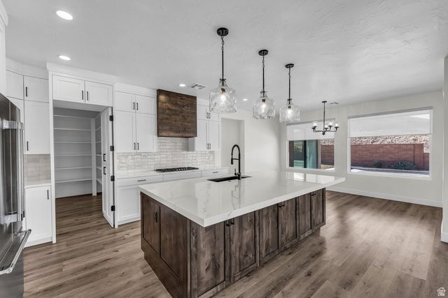 662 S 1800 W, Hurricane, UT 84737