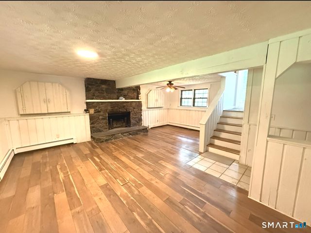 1049 Kettletown Road, Southbury, CT 06488