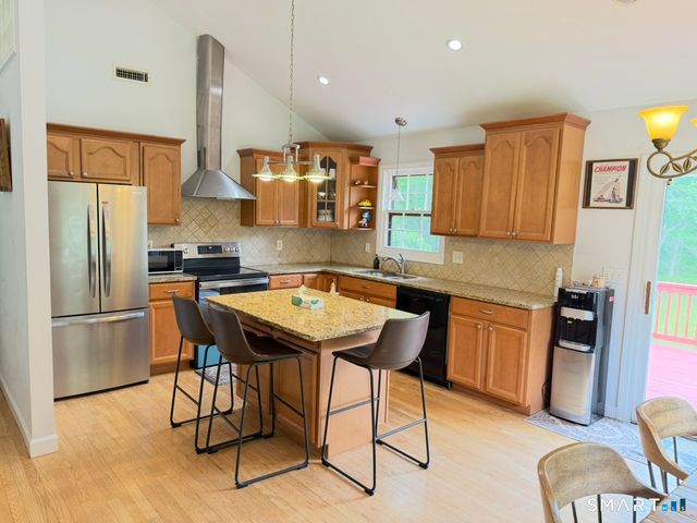 1049 Kettletown Road, Southbury, CT 06488