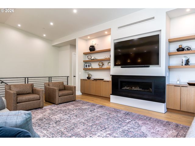 480 W U St, Washougal, WA 98671