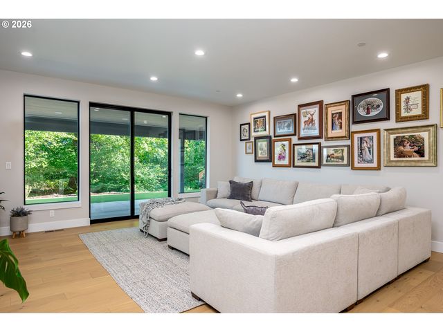 480 W U St, Washougal, WA 98671