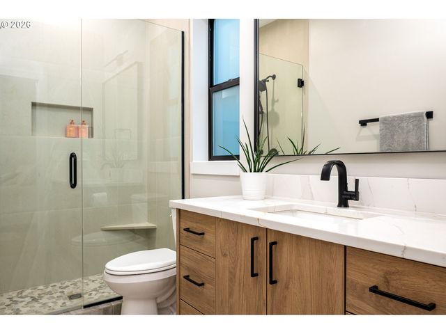 480 W U St, Washougal, WA 98671