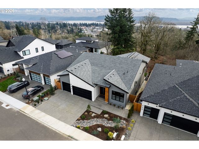 480 W U St, Washougal, WA 98671