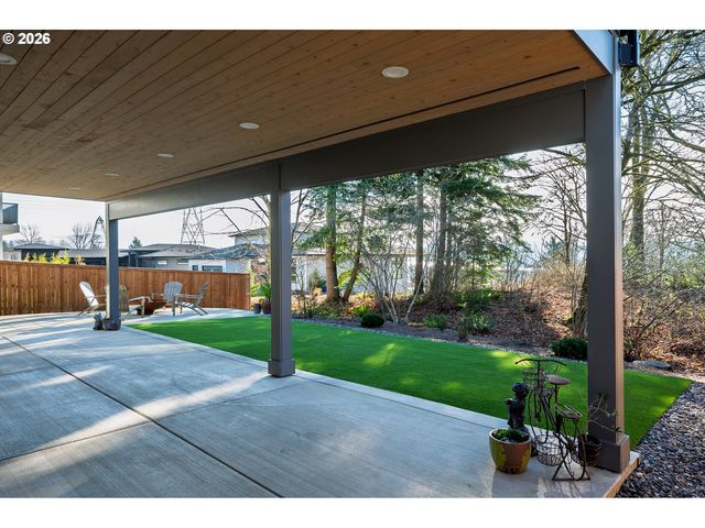 480 W U St, Washougal, WA 98671