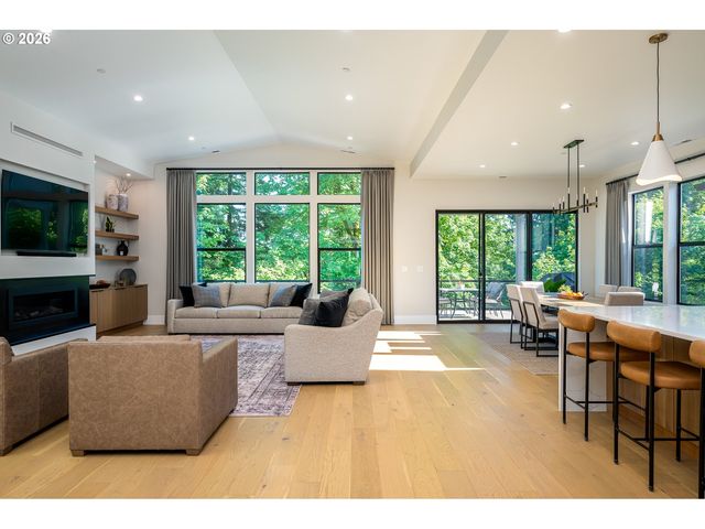 480 W U St, Washougal, WA 98671