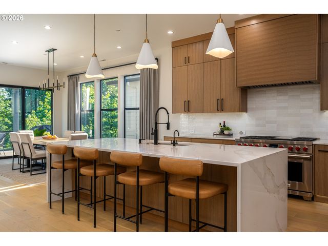 480 W U St, Washougal, WA 98671