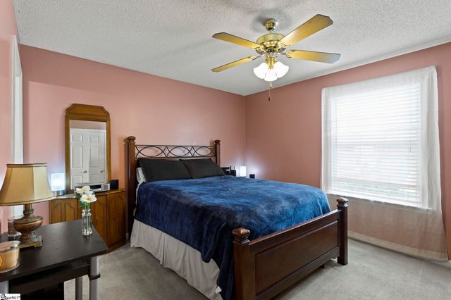 1004 Pelham Square Way, Greer, SC 29650