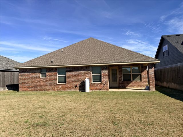 3308 White Horse Drive, Granbury, TX 76049