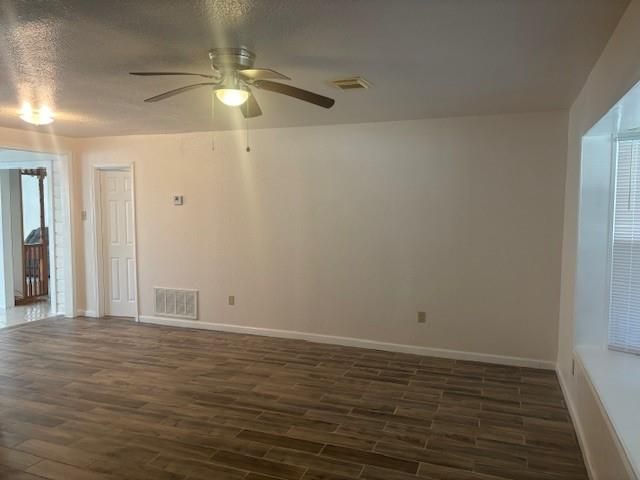 101 Pompano Avenue, Galveston, TX 77550