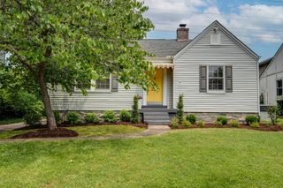 2716 Sharondale Ct, Nashville, TN 37215