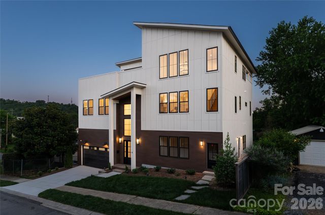 6 Dailey Drive, Asheville, NC 28801