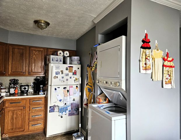 953 W McKay Road, Shelbyville, IN 46176