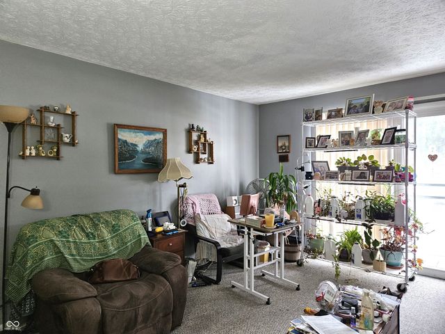 953 W McKay Road, Shelbyville, IN 46176