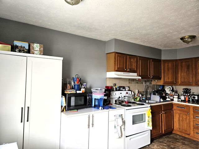 953 W McKay Road, Shelbyville, IN 46176