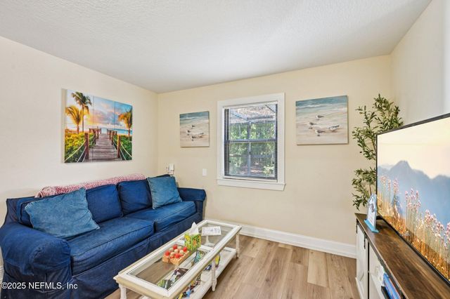 1265 WHISPERING PINES Road, St. Johns, FL 32259