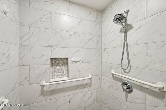 1265 WHISPERING PINES Road, St. Johns, FL 32259